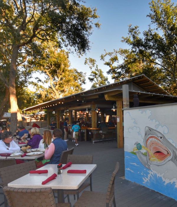 Skull Creek Dockside Image