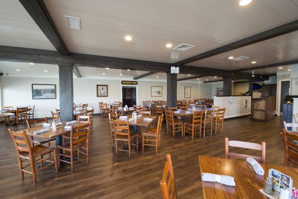 Hudson’s Seafood House On The Docks